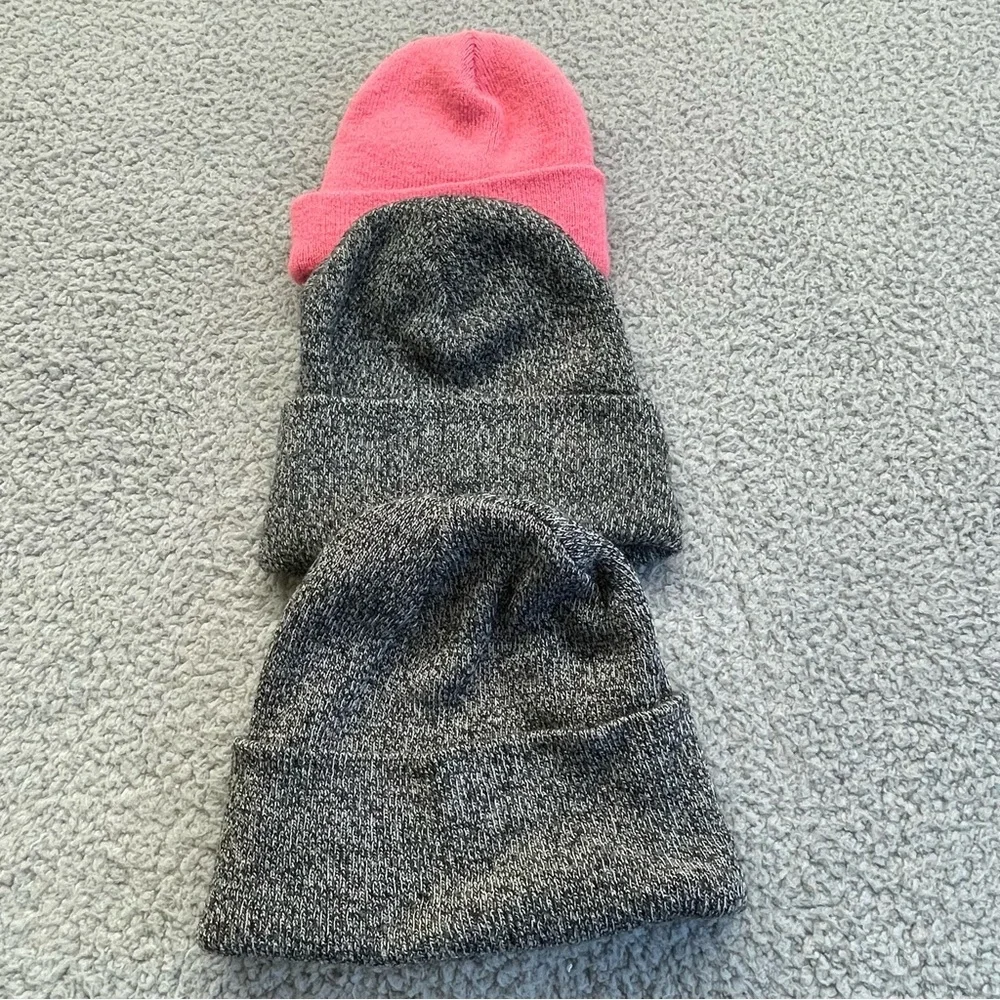 Carhartt beanies mens & Toddler Set of 3 grey pink comfy cozy workwear‎ outdoor